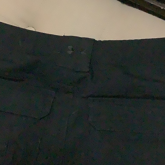 Under armor black cargo pants , heavy material - Picture 5 of 7